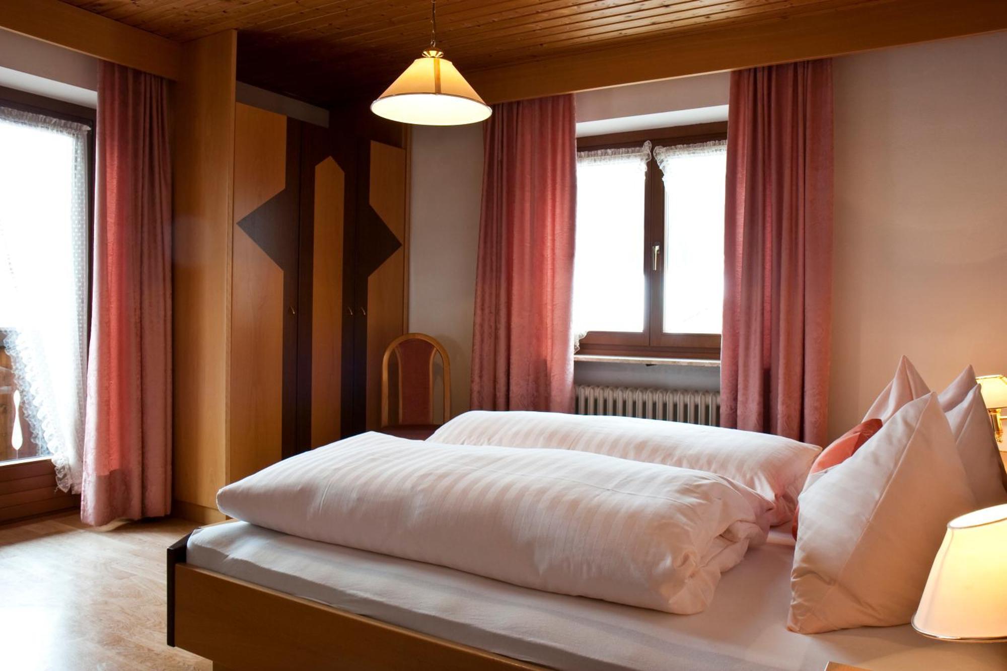 Garni Renzler Bed & Breakfast Rasun di Sopra Exterior foto