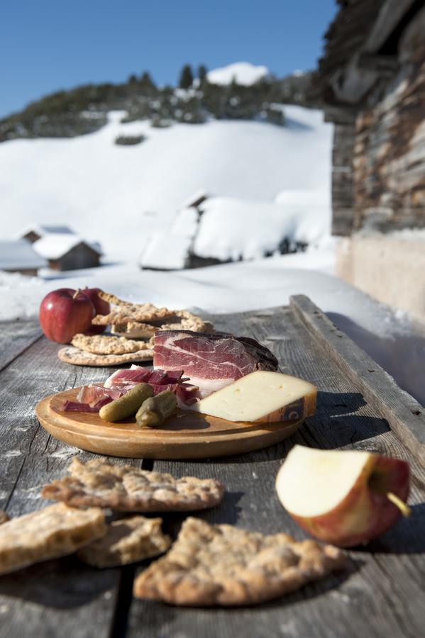 Garni Renzler Bed & Breakfast Rasun di Sopra Exterior foto