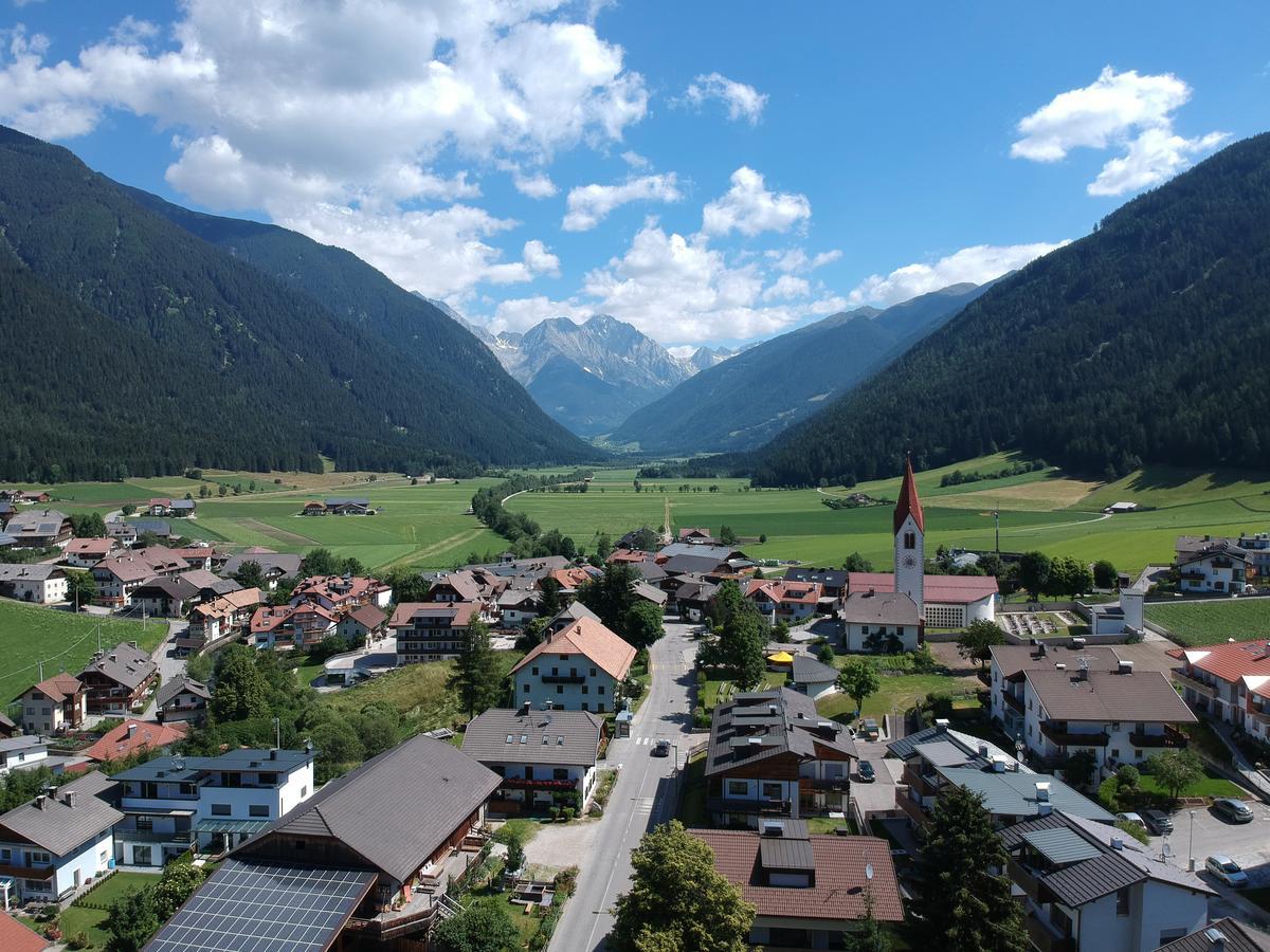 Garni Renzler Bed & Breakfast Rasun di Sopra Exterior foto