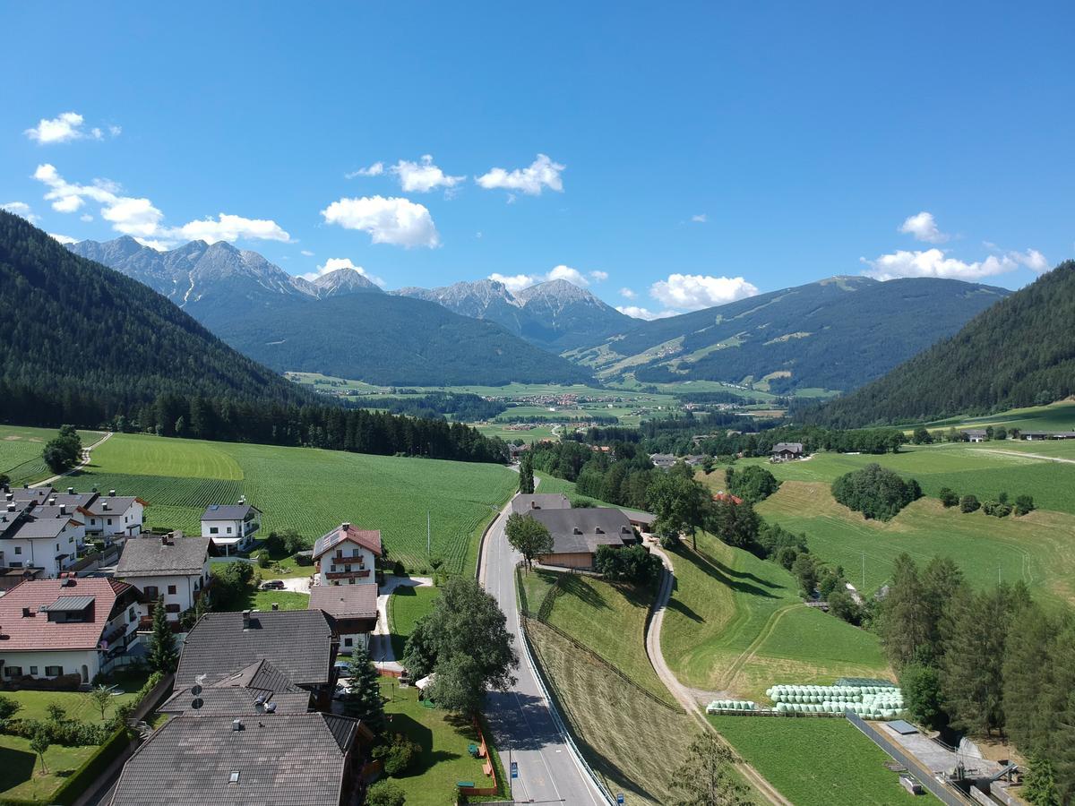 Garni Renzler Bed & Breakfast Rasun di Sopra Exterior foto